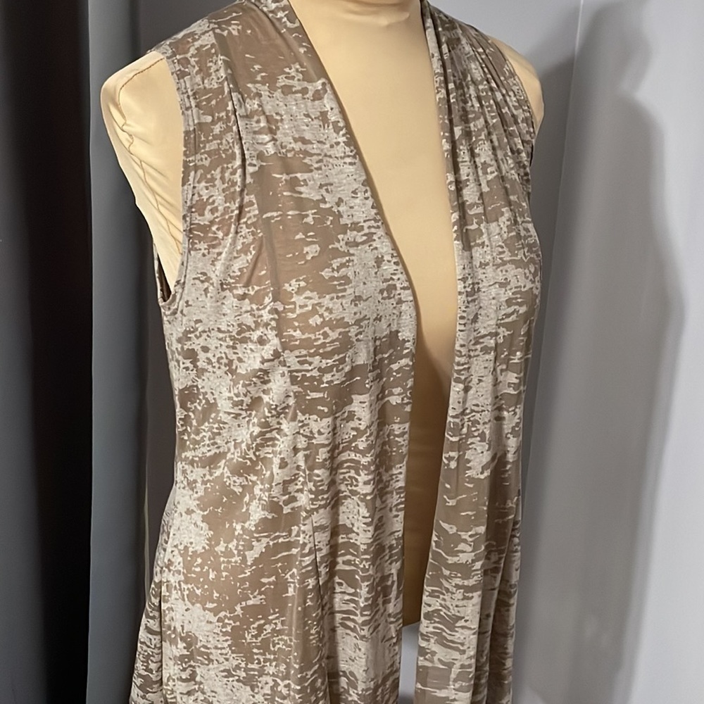 Maurices Open Cardigan, M Sleeveless